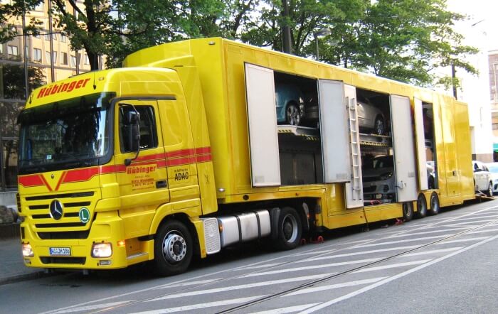 Geschlossener Autotransporter